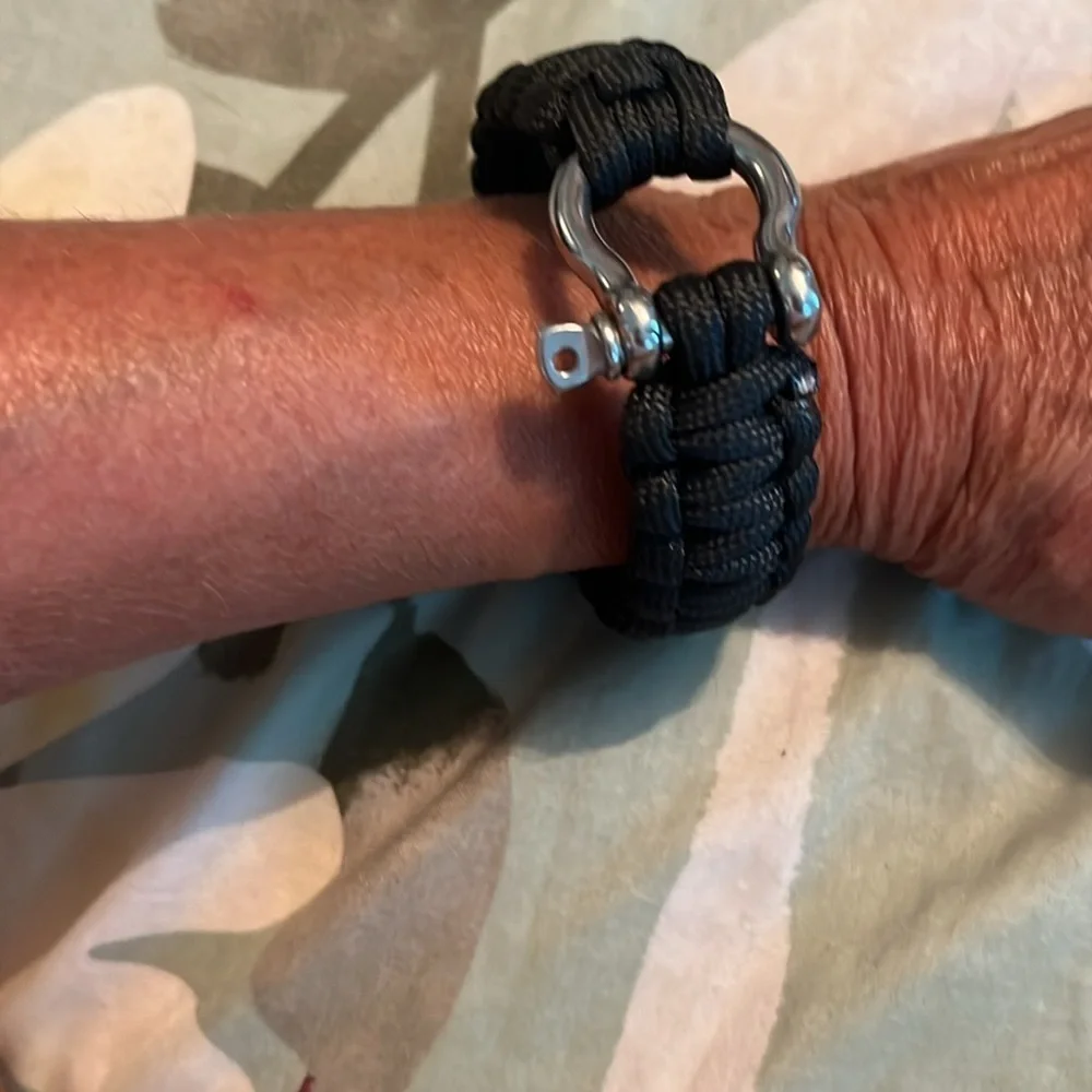 Paracord survival bracelet.